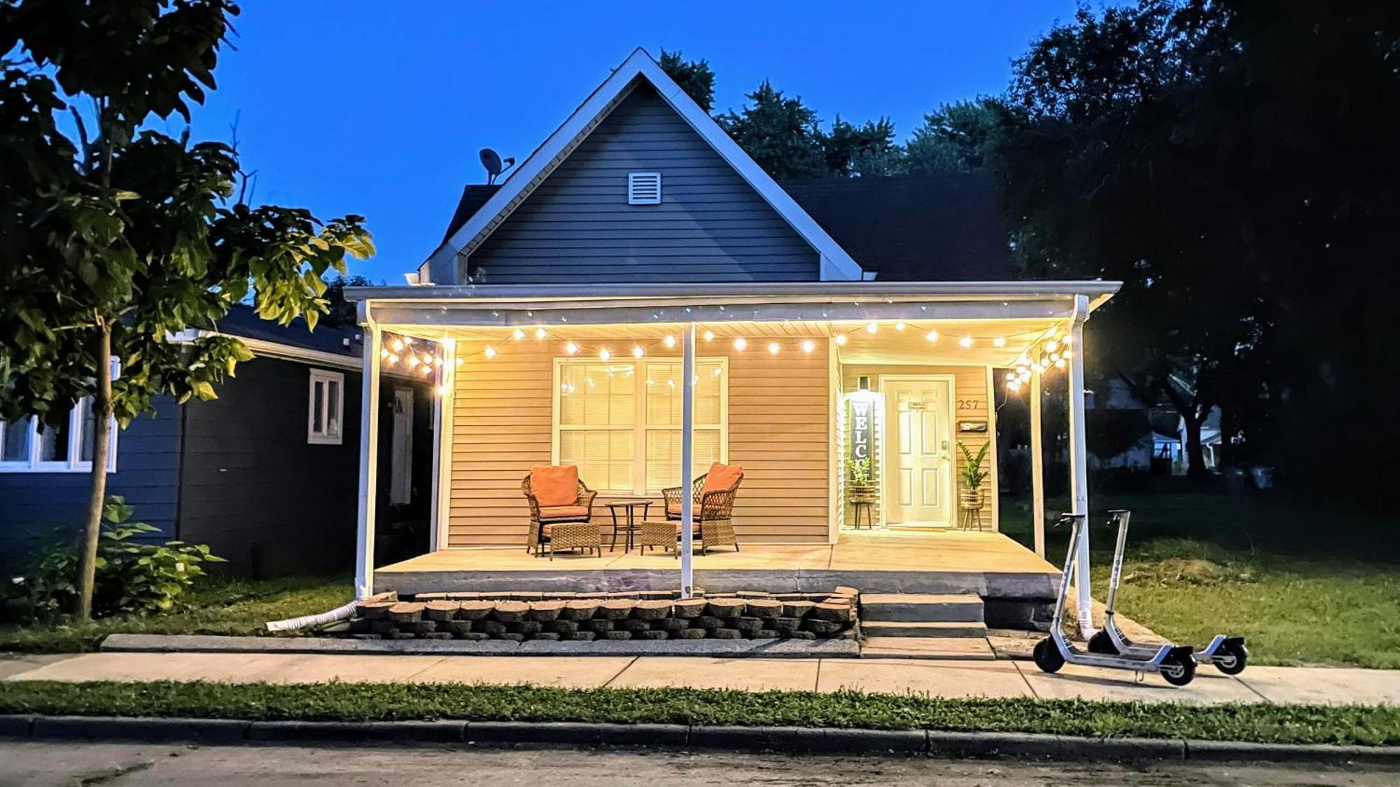 Villa 5 Mins To Speedway! Walk To Zoo, Wr Park, Iupui! Indianapolis Esterno foto