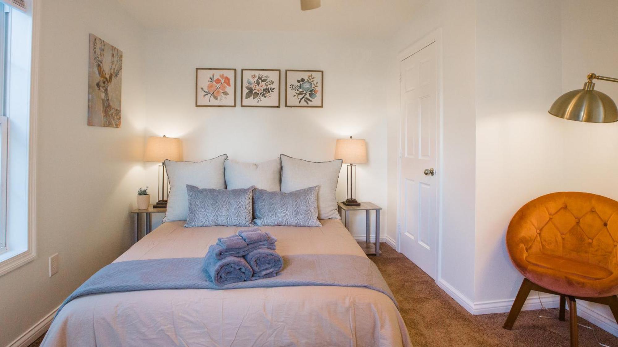 Villa 5 Mins To Speedway! Walk To Zoo, Wr Park, Iupui! Indianapolis Esterno foto